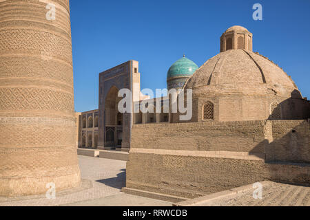 Fragment der architektonische Komplex Poi-Kalyan, Kalyan Minarett, Miri-Arab Madrasah und Amir Alimkhan madrasah Stockfoto