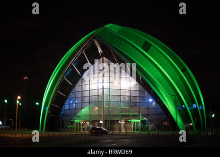 Glasgow/Schottland - 20. September 2016: Blick auf die SEC Armadillo grün beleuchtet, von der Vorderseite Stockfoto