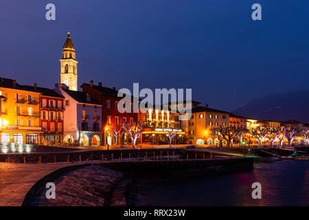 Ascona, Schweiz - 23. Februar 2019: Ascona Altstadt und Hafen am Lago Maggiore See in den Schweizer Alpen, Schweiz Stockfoto