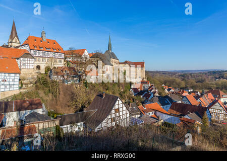 Traditionelle Fachwerkhäuser in der Hansestadt Warburg, Deutschland Stockfoto
