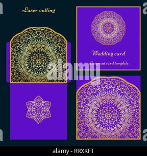 Hochzeit Einladung oder Grußkarte mit klassischen Ornament. Bild für Laserschneiden oder Druck geeignet. Gold Muster auf blauem Hintergrund. Vektor Stock Vektor