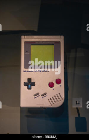 Ein Nintendo Gameboy spiele Konsole auf Anzeige in das National Railway Museum, York, UK. Stockfoto