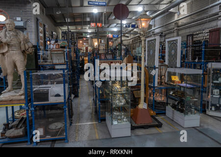 Allgemeine Ansicht eines Storage Area/Lager innerhalb der National Railway Museum, York, UK. Stockfoto