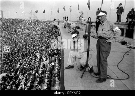 Olympischen Sommerspiele 1936 - Deutschland, Drittes Reich - Olympische Spiele, Olympische Sommerspiele 1936 in Berlin. Sportreporter im Olympiastadion. Bild Datum August 1936. Foto Erich Andres Stockfoto