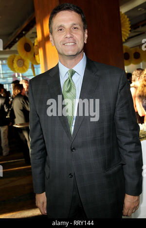 New York, USA. 02 Jun, 2011. Tom Seaman am Donnerstag, Jun 2, 2011 Frische Luft Fonds Gruß zu amerikanischen Helden am Pier 60 An den Chelsea Piers in New York, USA. Quelle: Steve Mack/S.D. Mack Bilder/Alamy Stockfoto