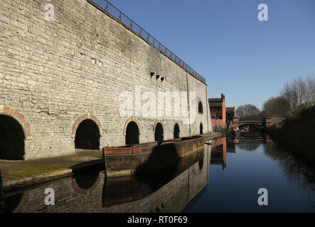 Kanal Kalköfen im Black Country Living Museum, Dudley, West Midlands, England, Großbritannien. Stockfoto