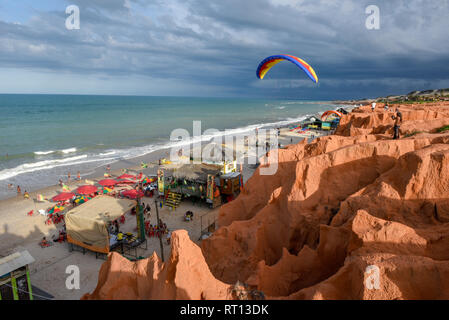 Canoa Quebrada, Brasilien - 18. Januar 2019: Der Strand von Canoa Quebrada auf Brasilien Stockfoto