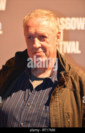 Glasgow, UK. 26 Feb, 2019. Renommierte Künstler, Peter Howson, auf dem roten Teppich bei der Premiere des Films, Prophezeiung gesehen, an der Glasgow Film Theatre. Credit: Colin Fisher/Alamy leben Nachrichten Stockfoto