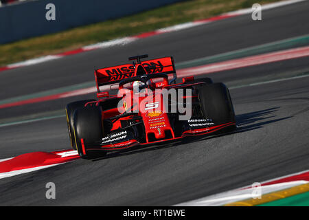 Montmelo, Barcelona - Spanien. 27 Uhr Februar 2019. Sebastian Vettel von Deutschland fahren die (5) die Scuderia Ferrari SF 90 am Anschluss am Tag sechs der F1 Winter Testen Stockfoto