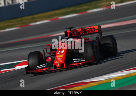 Montmelo, Barcelona - Spanien. 27 Uhr Februar 2019. Sebastian Vettel von Deutschland fahren die (5) die Scuderia Ferrari SF 90 am Anschluss am Tag sechs der F1 Winter Testen Stockfoto