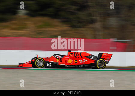 Montmelo, Barcelona - Spanien. 27 Uhr Februar 2019. Sebastian Vettel von Deutschland fahren die (5) die Scuderia Ferrari SF 90 am Anschluss am Tag sechs der F1 Winter Testen Stockfoto