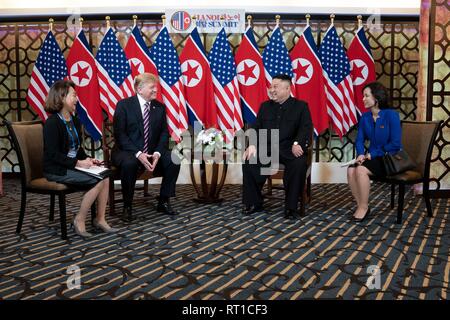 Hanoi, Vietnam. 27 Feb, 2019. Us-Präsident Donald Trump und nordkoreanischen Führer Kim Jong Un halten eine bilaterale Sitzung im Sofitel Legend Metropole hotel Februar 27, 2019 in Hanoi, Vietnam. Credit: Planetpix/Alamy leben Nachrichten Stockfoto