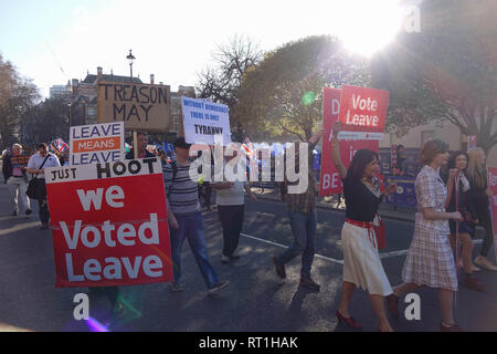 Westminster, London, Großbritannien. 27. Feb 2019. Pro-Brexit Aktivisten in Westminster, London demonstrieren. Quelle: Thomas Krych/Alamy leben Nachrichten Stockfoto