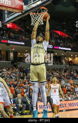 Februar 27, 2019: Georgia Tech Yellow Jackets, James Banken III (1) Dunks, den Ball in der zweiten Hälfte des NCAA Basketball Aktion zwischen der Georgia Tech Yellow Jackets und der Virginia Kavaliere an der John Paul Jones Arena Charlottesville, VA. Jonathan Huff/CSM Stockfoto