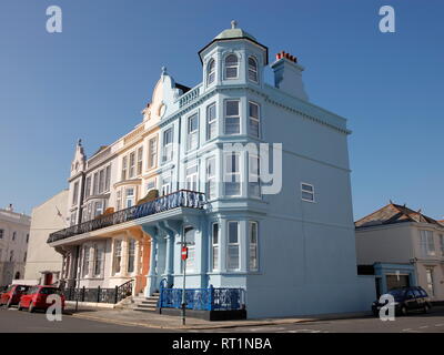 Plymouth, Devon, UK. 26. Februar, 2019. Viktorianische Architektur entlang Grand Parade in der Nähe der Hacke in Plymouth. Die Hacke ist einer der beliebtesten Tour Stockfoto