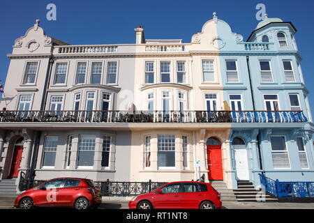 Plymouth, Devon, UK. 26. Februar, 2019. Viktorianische Architektur entlang Grand Parade in der Nähe der Hacke in Plymouth. Die Hacke ist einer der beliebtesten Tour Stockfoto