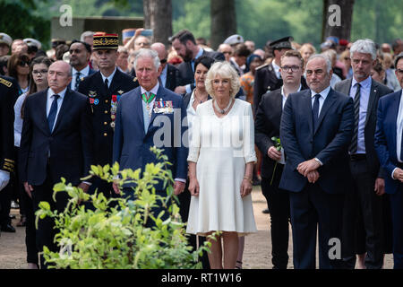 Gedenken an den 8. Mai in Lyon mit der königlichen Besuch des Prinzen von Wales und die Herzogin von Cornwall. In Anwesenheit von Gérard Collomb Minister für Stockfoto