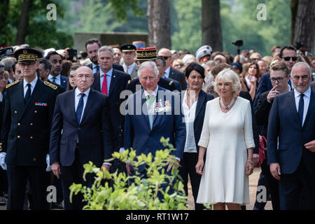 Gedenken an den 8. Mai in Lyon mit der königlichen Besuch des Prinzen von Wales und die Herzogin von Cornwall. In Anwesenheit von Gérard Collomb Minister für Stockfoto