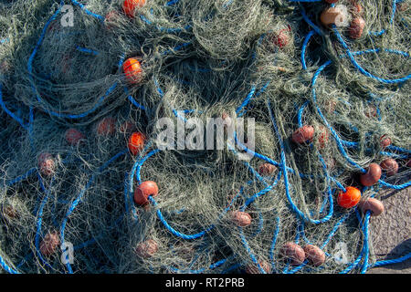 Nahaufnahme der fischernetz am Kai Stockfoto