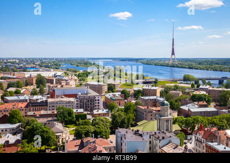 Blick von der Akademie der Wissenschaften Gebäude der Stadt Riga, Lettland. Stockfoto