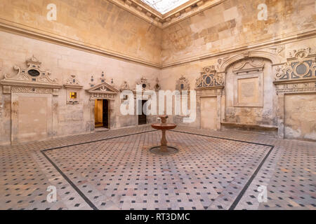 Sevilla, Spanien - 13. Januar 2019: Hof des Museums in der Kathedrale von Sevilla, Andalusien, Spanien Stockfoto