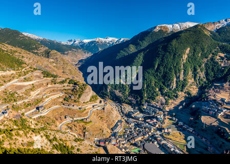 Hohe Betrachtungswinkel auf Canillo Andorra Stockfoto