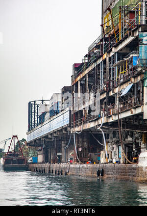 Arbeiten Kai am Hafen Aberdeen, Hong Kong Stockfoto