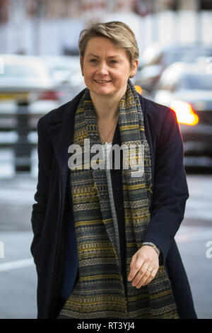 Gäste bei der BBC anreisen, für die Andrew Marr Show, London, UK bietet: Yvette Cooper MP Wo: London, Vereinigtes Königreich, wenn: 27 Jan 2019 Credit: Wheatley/WANN Stockfoto