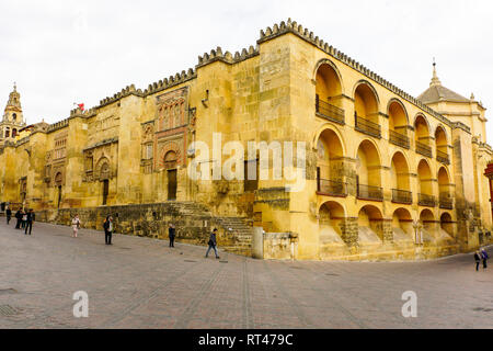 Blick auf die Moschee - die Kathedrale von Cordoba Mezquita - Catedral de Cordoba. Stockfoto