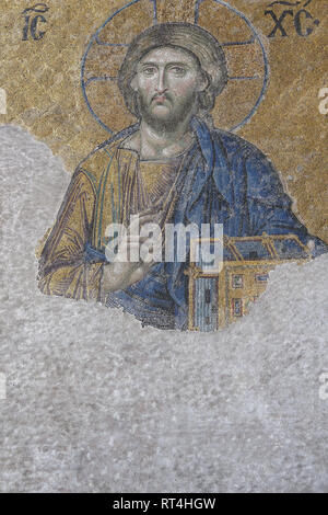 Mosaik mit der Darstellung des Christus Pantokrator. Als eines der schönsten Mosaiken der byzantinischen Kunst. 13. Jahrhundert in der Hagia Sophia in ich Stockfoto