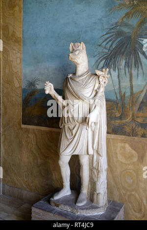 Hund oder Wolf - vorangegangen Ägyptischer Gott Anubis, Asso. Mit Afterlife, Hybrid von Anubis & Hermes, Anzio Villa Pamphili 1st-c 2. ad Rom. Vatikanischen Museen Stockfoto