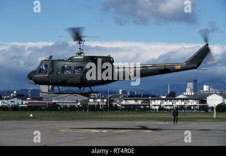 Japanisches Heer JGSDF Fuji UH-1H Stockfoto