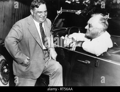 Eine Interaktion zwischen Präsident Franklin D. Roosevelt und Fiorello LaGuardia im Hyde Park. Stockfoto