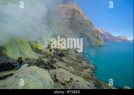 Indonesien, Java, säure Ijen Kratersee Stockfoto