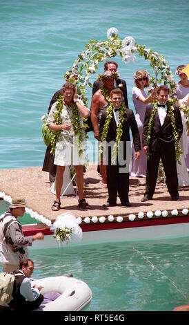 Honolulu, Hawaii, 20. Juli 1999 Erster Tag der Dreharbeiten "BayWatch Hawaii. Hintergrund Extras auf dem Set von "Baywatch Hawaii" Stockfoto