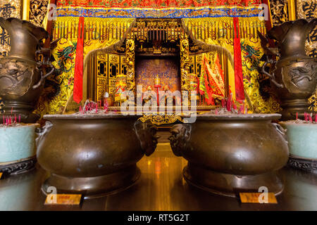 George Town, Penang, Malaysia. Gottheiten am Altar in den Gebetsraum, Khoo Kongsi, Hokkien chinesischen Tempel und Clan Haus. Stockfoto