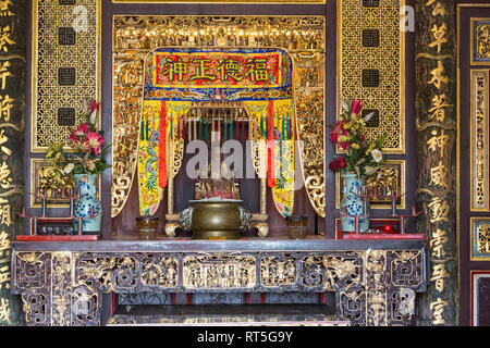 George Town, Penang, Malaysia. Altar und Gottheit im Gebet Hall, Khoo Kongsi, Hokkien chinesischen Tempel und Clan Haus. Stockfoto