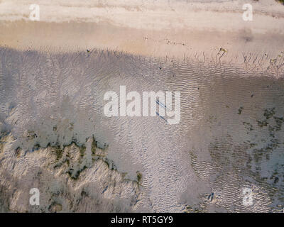 Indonesien, West Sumbawa, Luftaufnahme von Jelengah Strand, Scar Reef Surf Strand Stockfoto