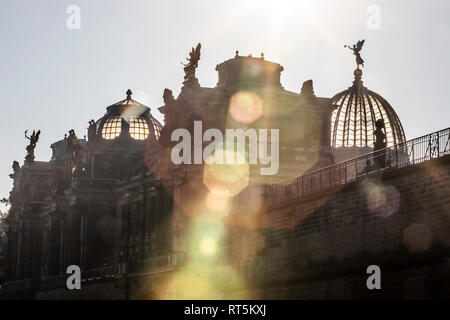 Deutschland, Dresden, Akademie der Bildenden Künste an der Hintergrundbeleuchtung Stockfoto