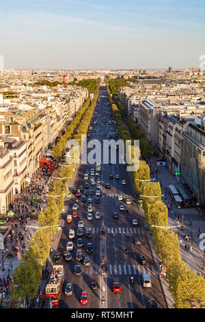 Frankreich, Paris, Stadtbild mit Avenue des Champs-Elysees Stockfoto