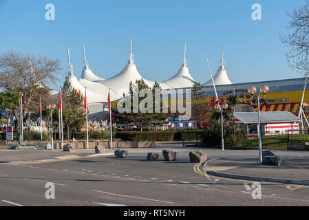 Minehead, Somerset, England, UK. Februar 2019. Eine Außenansicht des Butlins, berühmte Holiday Camp. Stockfoto