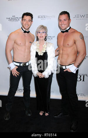 Nevada Ballett Theater ehren mehrere preisgekrönte Schauspielerin, Tänzerin, Sängerin und humanitäre Rita Moreno als 2019 Frau des Jahres in Primrose Ballsaal im Aria Resort & Casino in Las Vegas bietet: Rita Moreno, Chippendales Wo: Las Vegas, Nevada, United States Wenn: 27 Jan 2019 Credit: DJDM/WENN.com Stockfoto