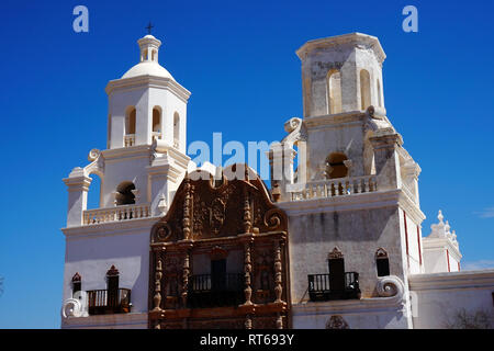 Eine National Historic Landmark, San Xavier Mission wurde als Katholische Mission von Pater Eusebio Kino im Jahre 1692 gegründet. Stockfoto