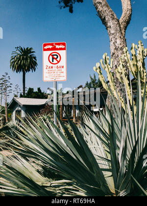 USA, Los Angeles, Venedig Wohngebiet, Abschlepp- zone Schild Stockfoto