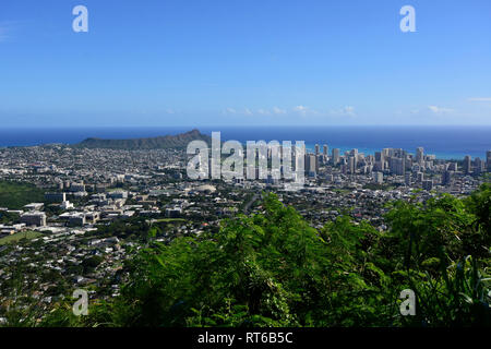 Blick von Tantalus Lookout mit Blick auf Honolulu, Oahu, Hawaii. Stockfoto