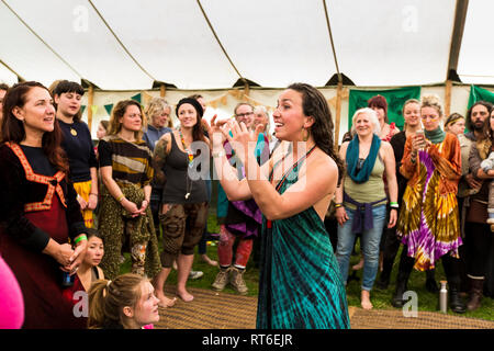 Festival Chor Beltane Fire Festival, Sussex, UK Stockfoto