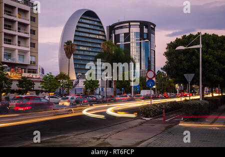 Die ovalen Wolkenkratzer, Limassol, Zypern Stockfoto