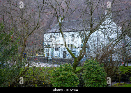 Die Fische Inn Pub und Restaurant am Lake Buttermere, Lake District, Cumbria, England Stockfoto