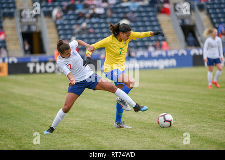 Chester, Pennsylvania, USA. 27 Feb, 2019. England's NIKITA PARRIS (7) in Aktion gegen Brasiliens ANDRESSA (7) Während des Spiels an Talen Energie Stadion in Chester, Pennsylvania Credit: Ricky Fitchett/ZUMA Draht/Alamy leben Nachrichten Stockfoto