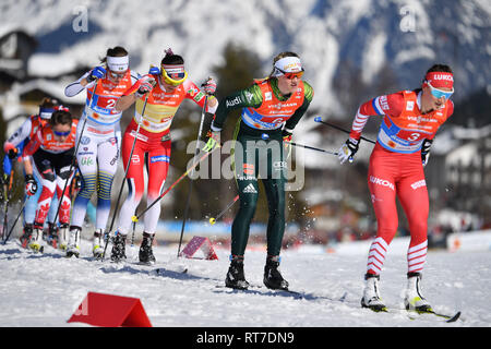 Seefeld, Österreich. 28. Februar, 2019. Victoria CARL (GER, 2. v. re) nach dem Start Aktion im Pack, cross country Damen 4 x 5 km Staffel Classic/Kostenlos, Langlauf Frauen Relais Classic/Freestyle FIS Nordische Ski-WM 2019 in Seefeld/Österreich vom 19.02.-03.03.2019. | Verwendung der weltweiten Kredit: dpa Picture alliance/Alamy leben Nachrichten Stockfoto